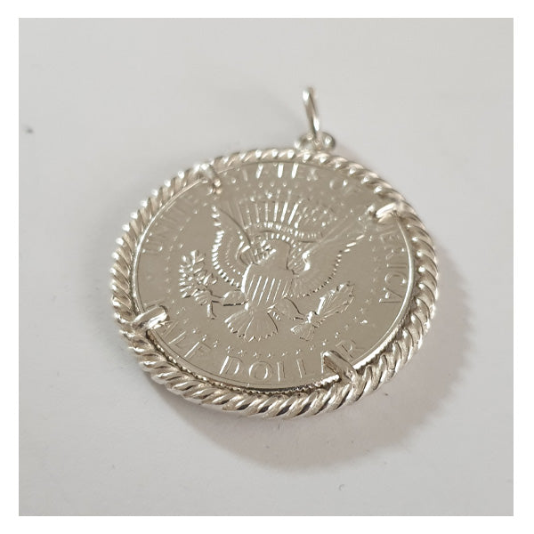 Collana Pasta Corallo con Moneta d’epoca in argento 925 - CP.19.50  Amanthia Castone bianco Dollaro 
