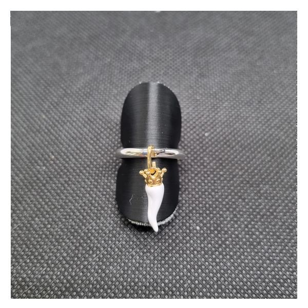 Anello argento con Ciondolo Porta Fortuna "Ida Miceli DNY"- Cod.AN.BI.CI.DNY Amanthia BIANCO Argento dorato