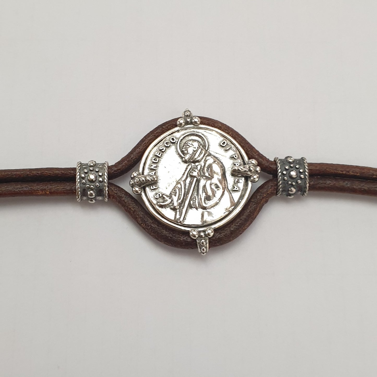 Bracciale Cuoio San Francesco di Paola in Argento - BR.SF.C  Amanthia Cuoio marrone ARGENTO 