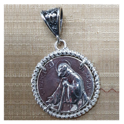 Ciondolo San Francesco di Paola Argento 925 - CI.SF.001  Amanthia Bianco  