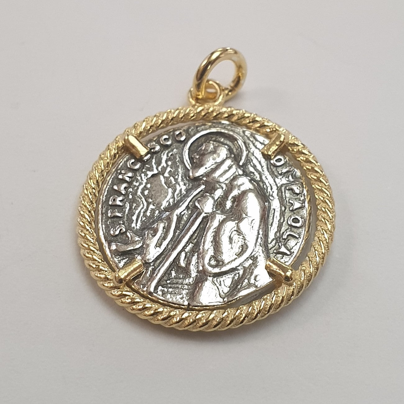 Ciondolo medio San Francesco di Paola in Argento 925 - CI.SF.MD  Amanthia Dorato  