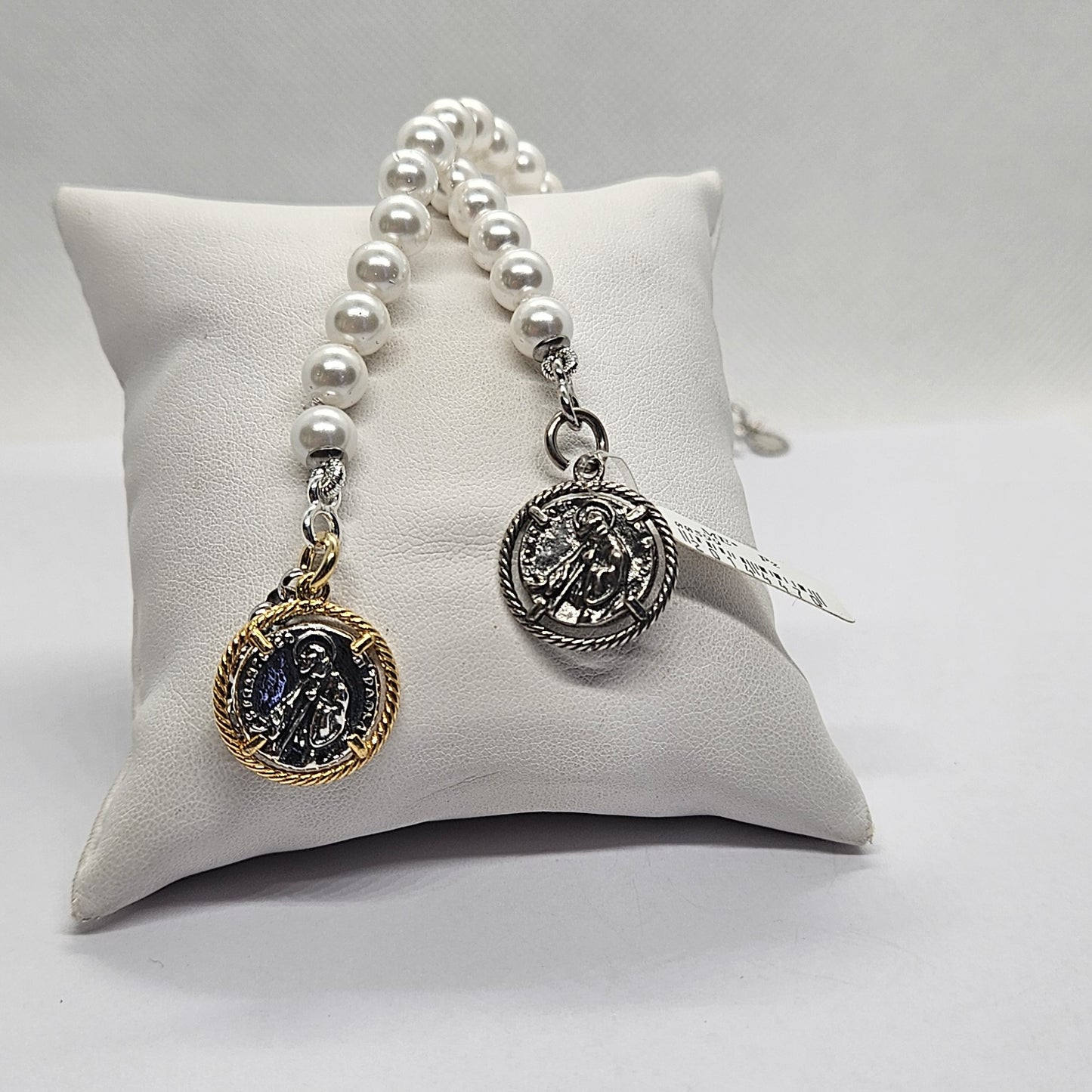 Bracciale Perle con moneta San Francesco di Paola - BR.PP.SF  Amanthia   