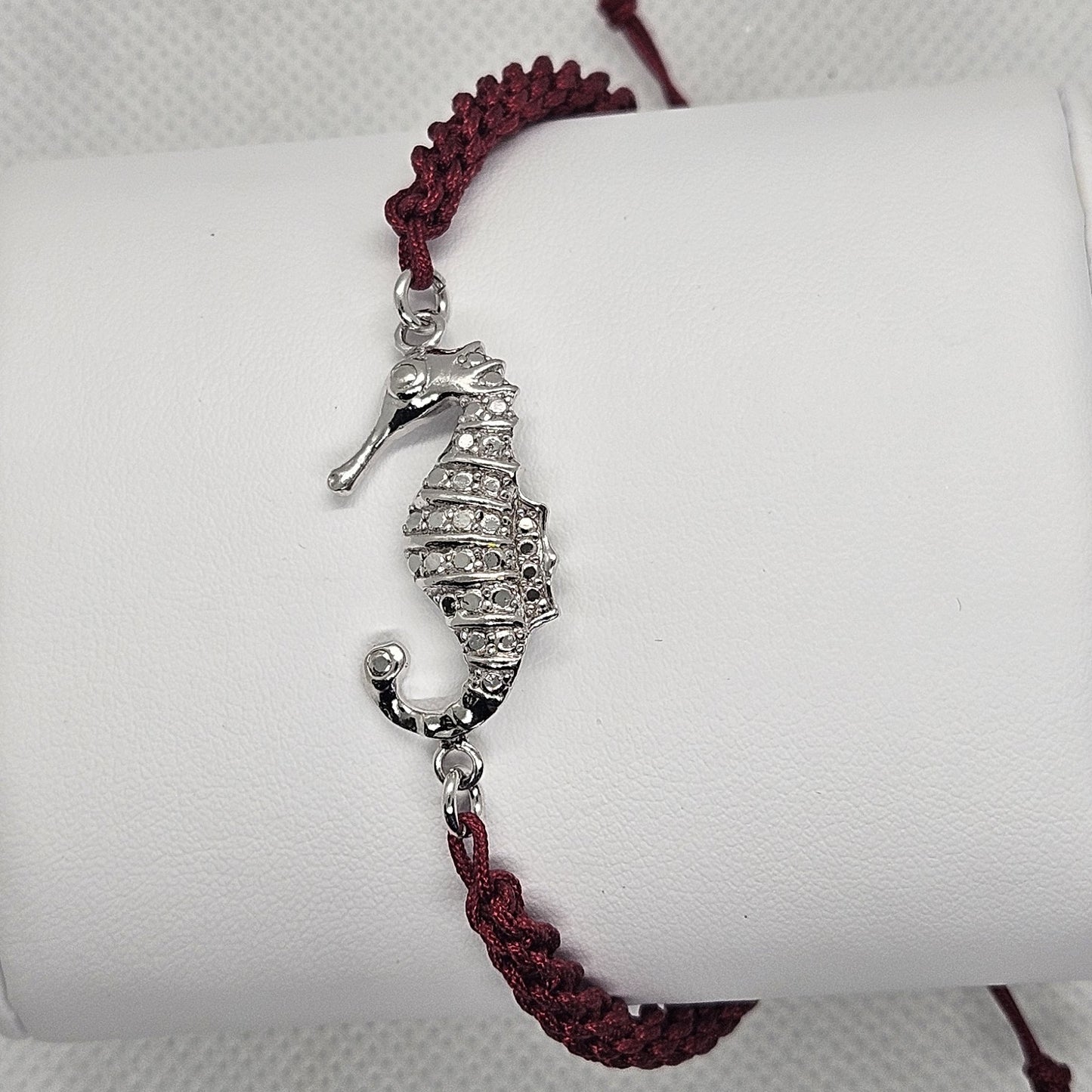 Bracciale  con Cavalluccio Marino Argento 925 Filo Intrecciato bordò  BR.RO.CAV